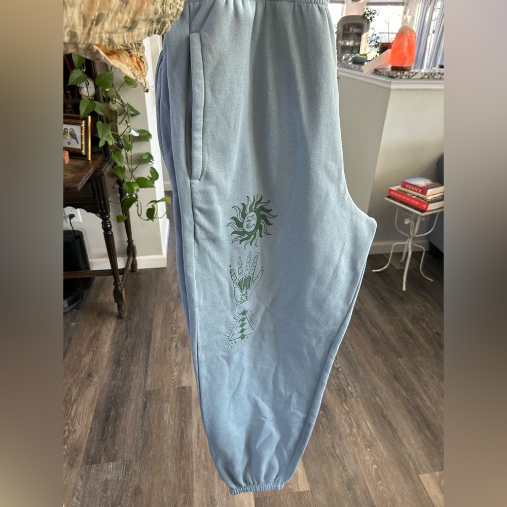 Earthbound Trading Co. Joggers/sweatpants